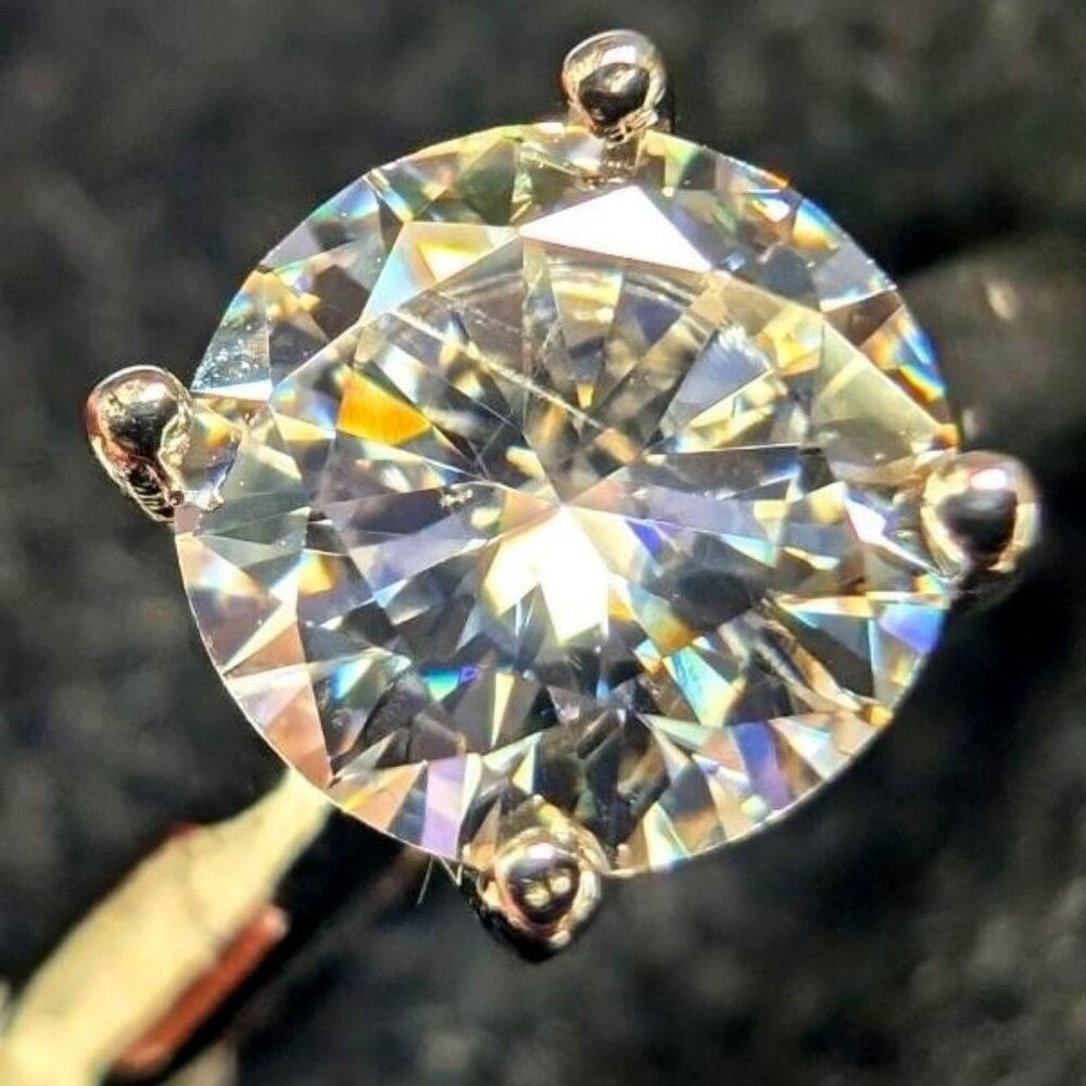14K White Gold 2.88G Moissanite 1.02Ct